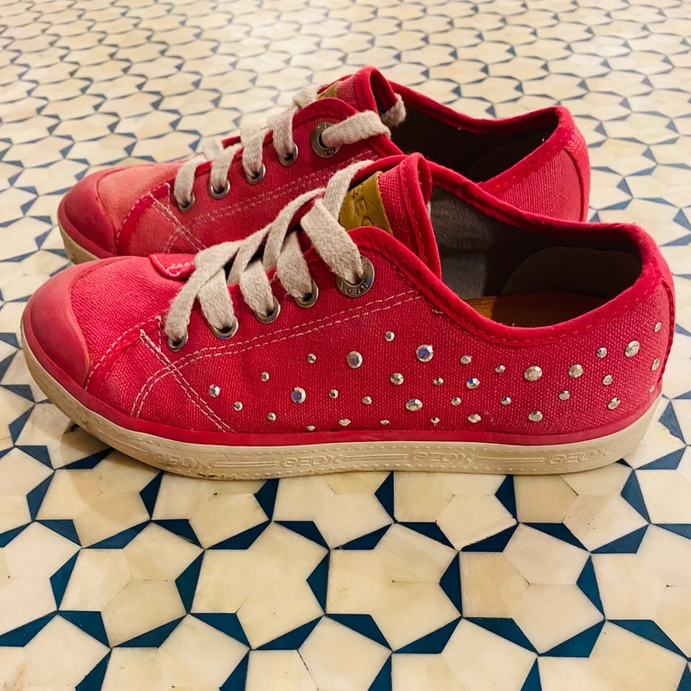 Pink Geox Canvas Sneakers with Silver Stud Embellishment on One Side size kids 1